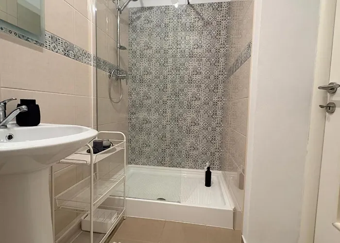 Gojdu By The River Daire *